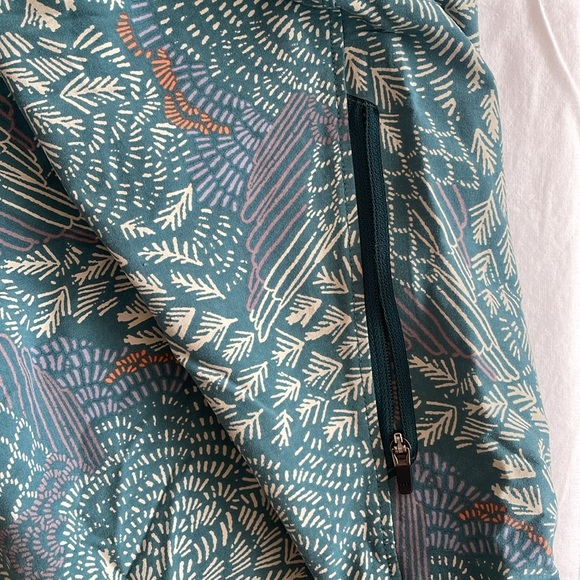 Patagonia Women’s MTB Shorts - Picture 4 of 5